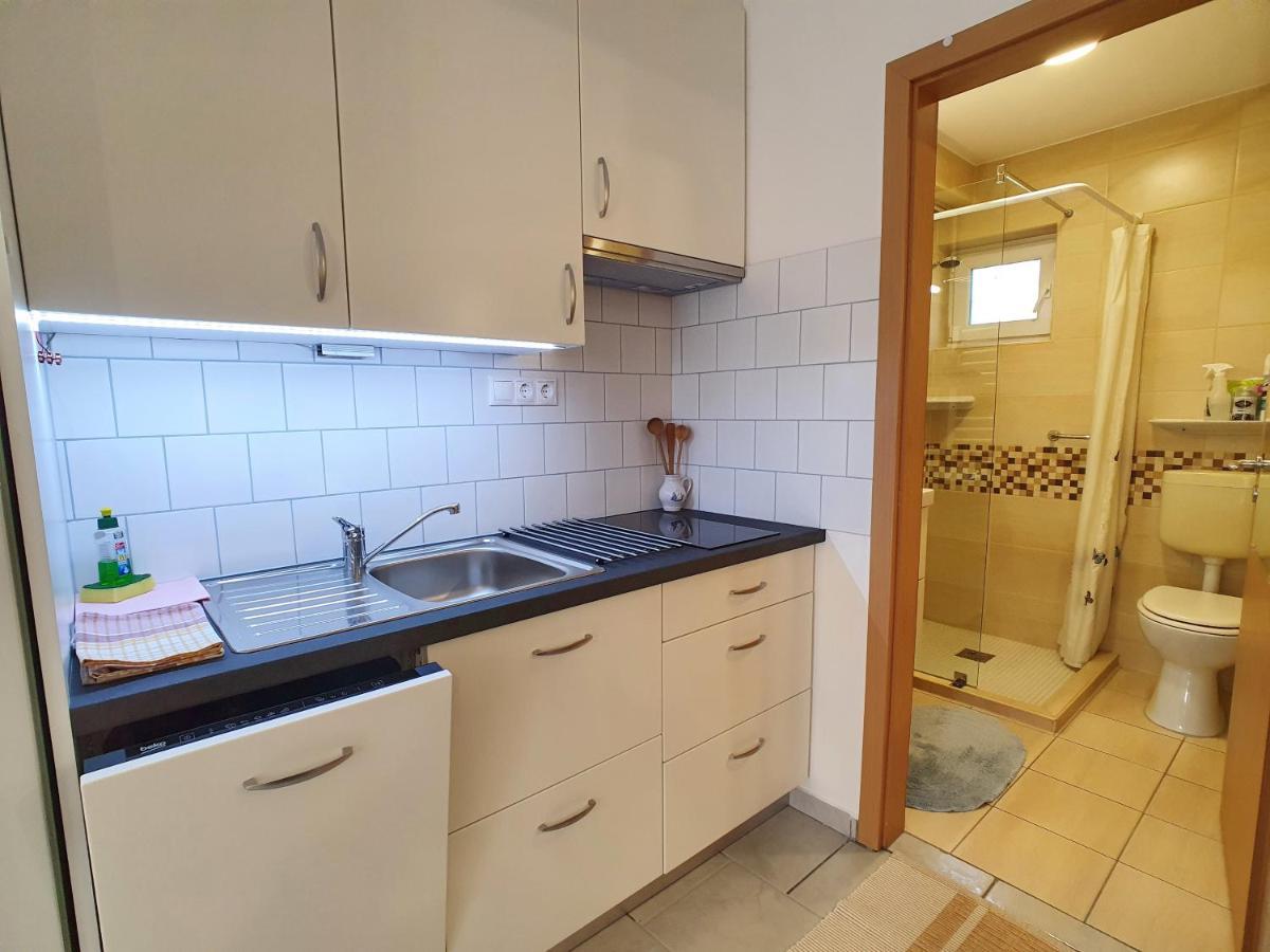 Krisztian Apartmanhaz Vonyarcvashegy Exteriér fotografie