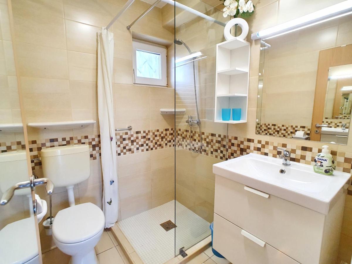 Krisztian Apartmanhaz Vonyarcvashegy Exteriér fotografie