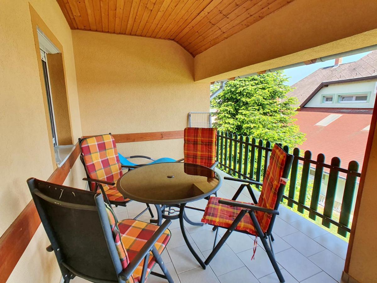 Krisztian Apartmanhaz Vonyarcvashegy Exteriér fotografie