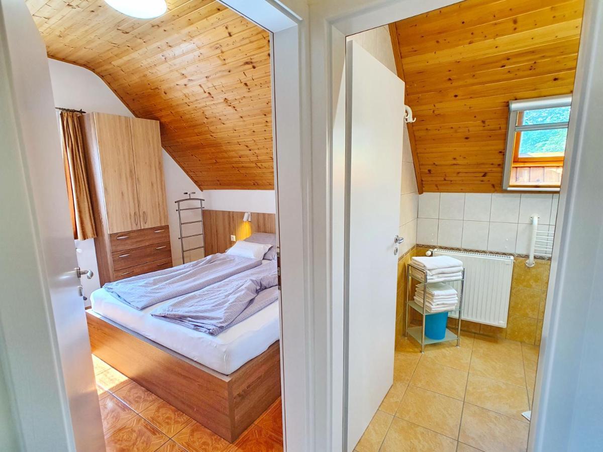 Krisztian Apartmanhaz Vonyarcvashegy Exteriér fotografie