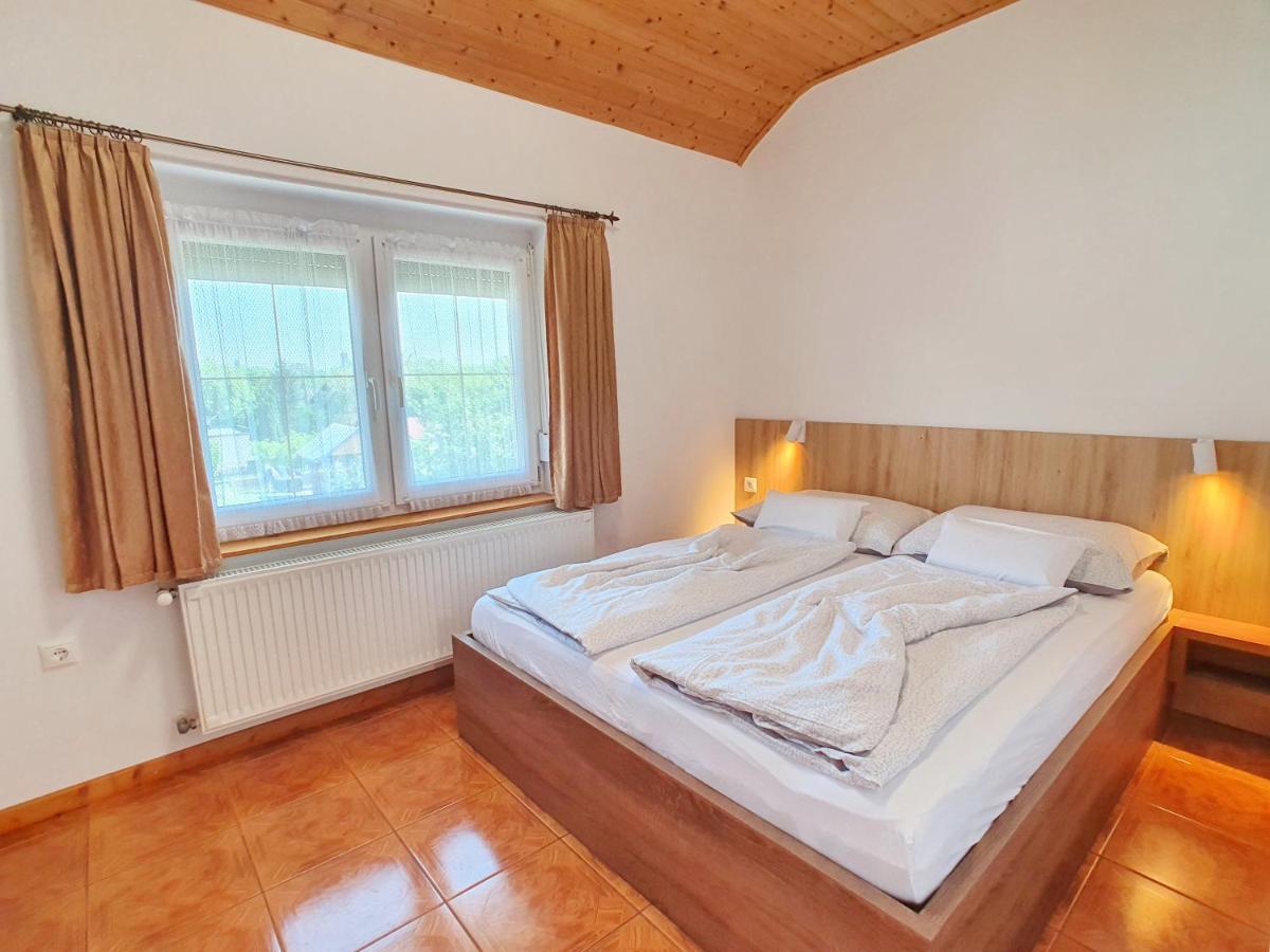 Krisztian Apartmanhaz Vonyarcvashegy Exteriér fotografie